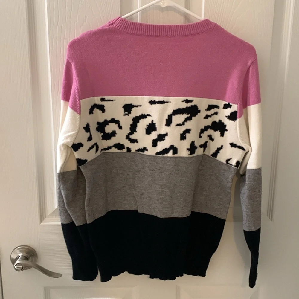 Sweater - Picture 3 of 3